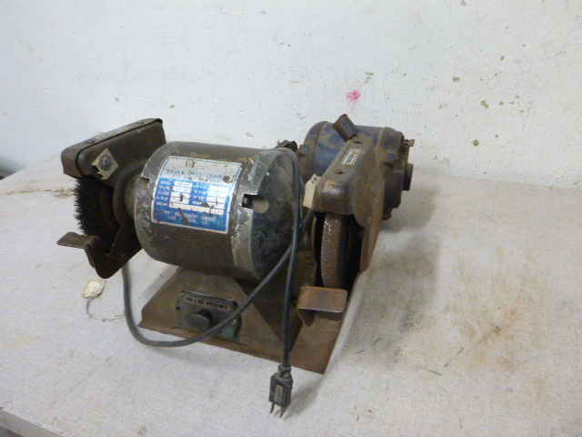 lot 160 image: Heavy Duty Bench Grinder