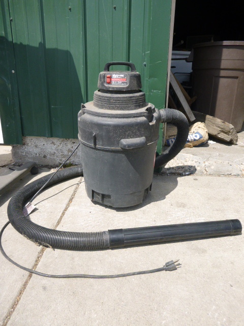 lot 181 image: Shop Vac WetDry Vacuum