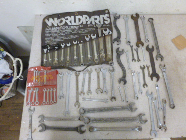 lot 189 image: Miscellaneous Wrenches