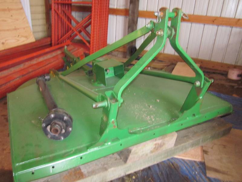 lot 1 image: John Deere MX6 Rotary Cutter