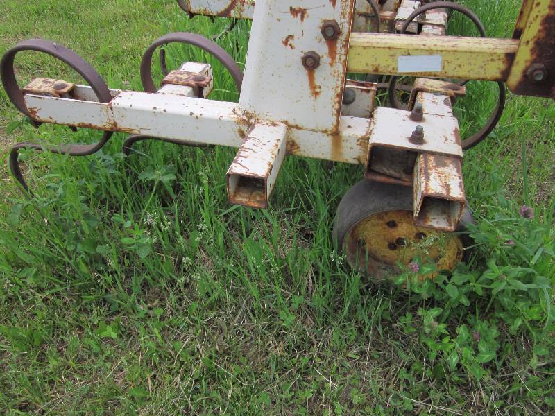 lot 3 image: Dakon 6 Row Cultivatior