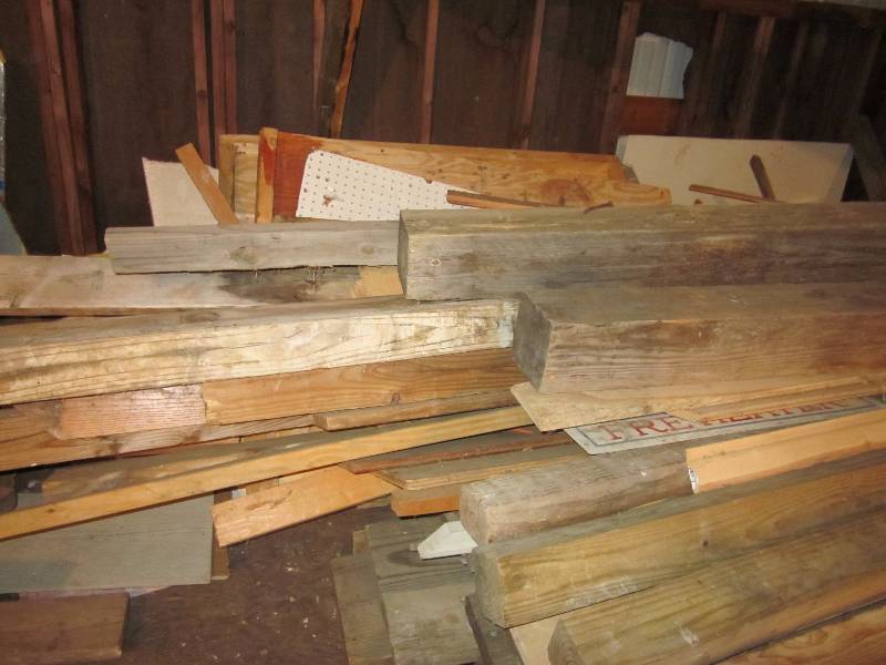 lot 117 image: Large Pile of Lumber