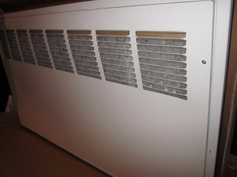 lot 48 image: Gas Heat & Cooler Units (Pair)
