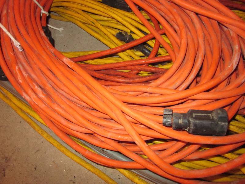 lot 43 image: Extension Cords