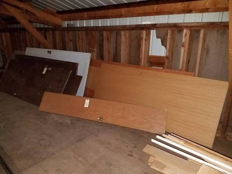 lot 118 image: Interior Doors