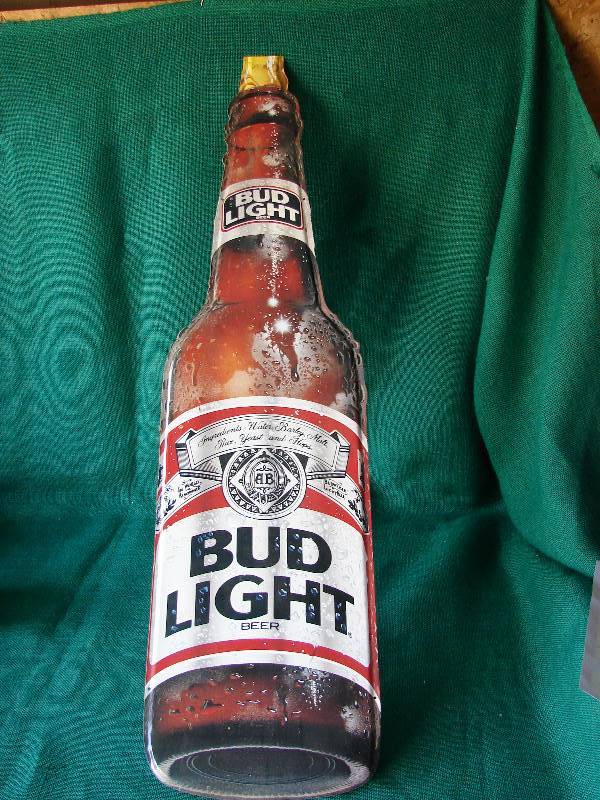 lot 125 image: LARGE TIN Bud Light sign. Vintage