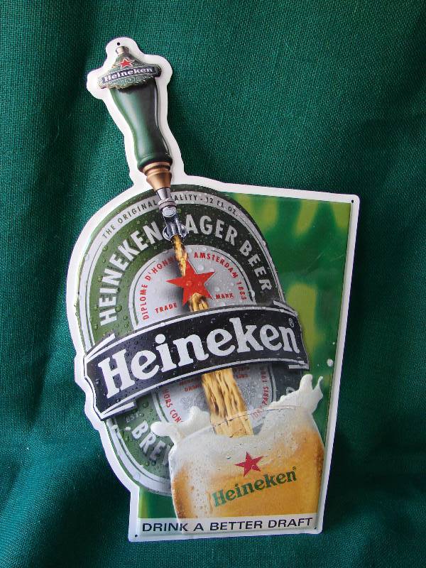 lot 148 image: Heineken tin Wall Hanger
