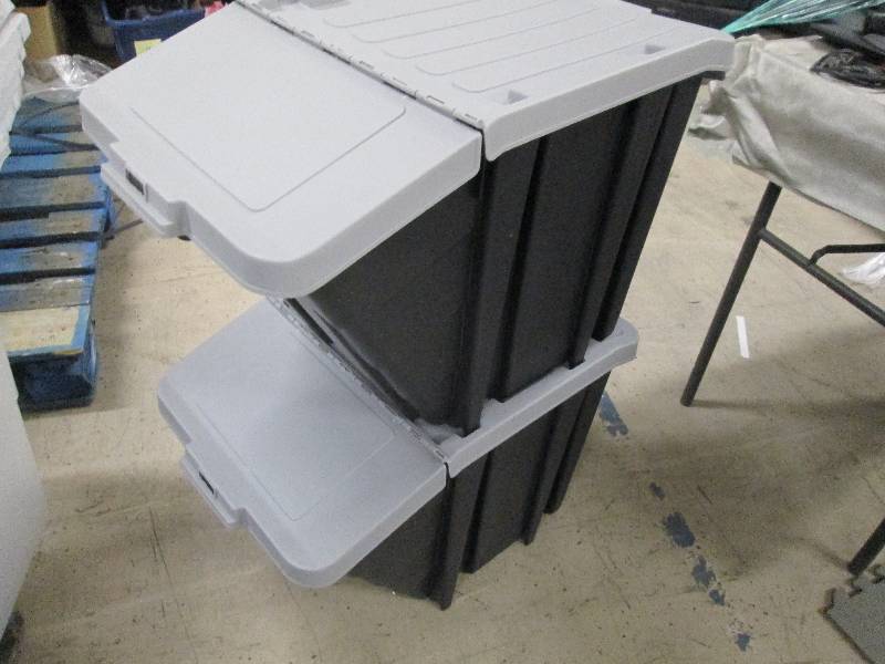 2-GSC 16 Gallon Stackable Hopper Bi...
