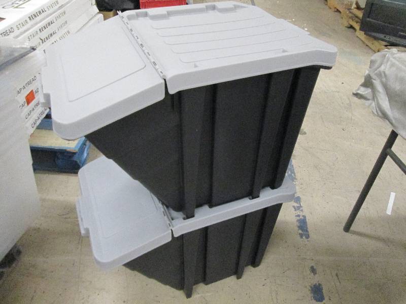 2-GSC 16 Gallon Stackable Hopper Bi...