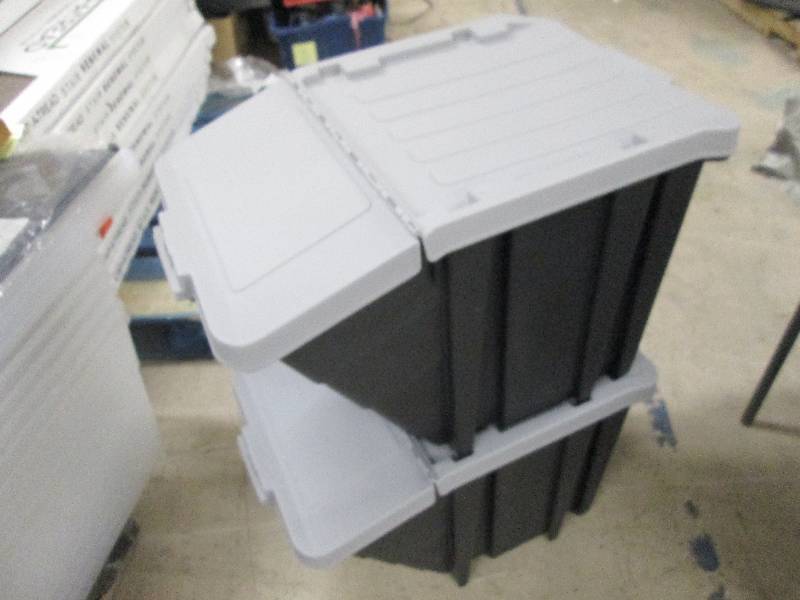 2-GSC 16 Gallon Stackable Hopper Bi...