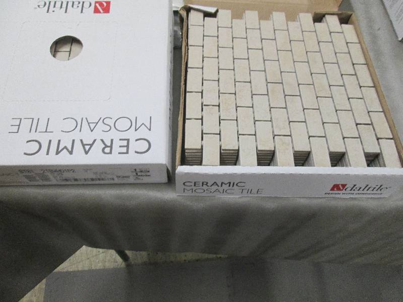 2 Boxes of 10 tiles Daltile Briton ...