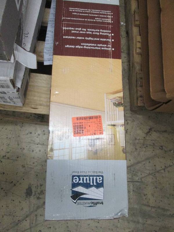 Lot of 1.5 cases TrafficMaster Allu...