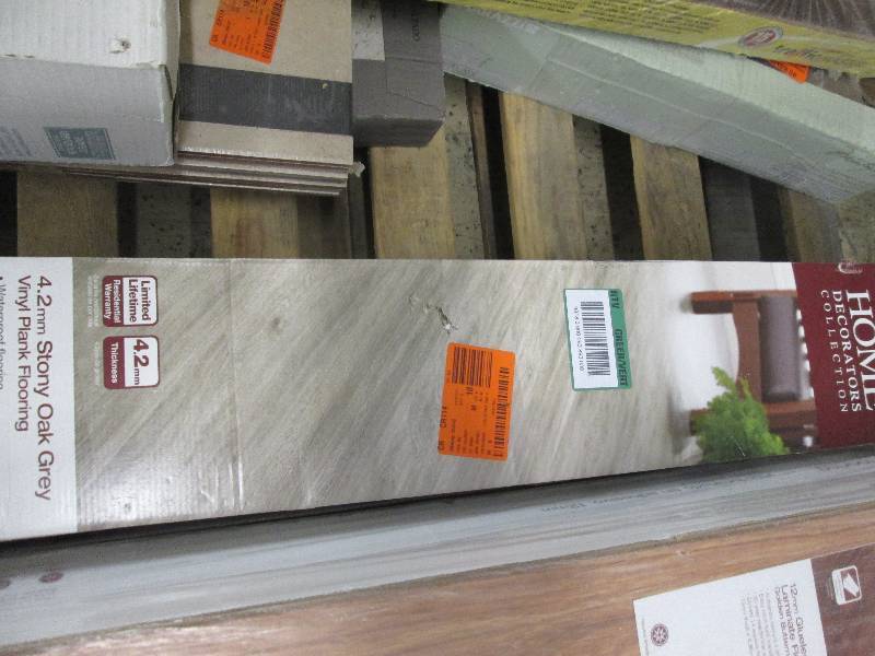 Lot of 4 Cases Home Decorators Coll...