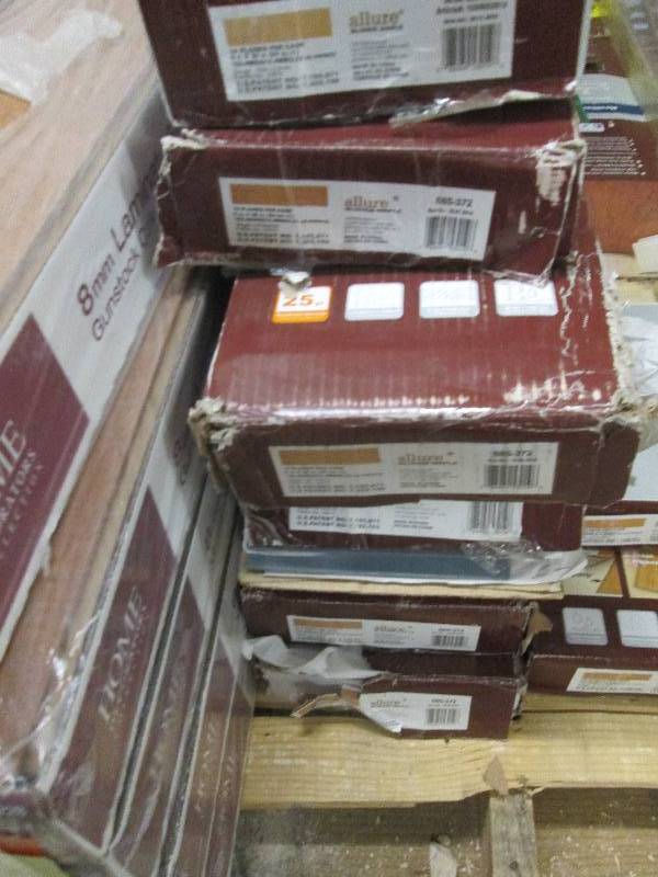 Lot of 7 Cases Home Decorators Coll...