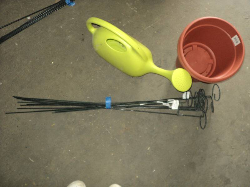 10 small plant support rings, water...