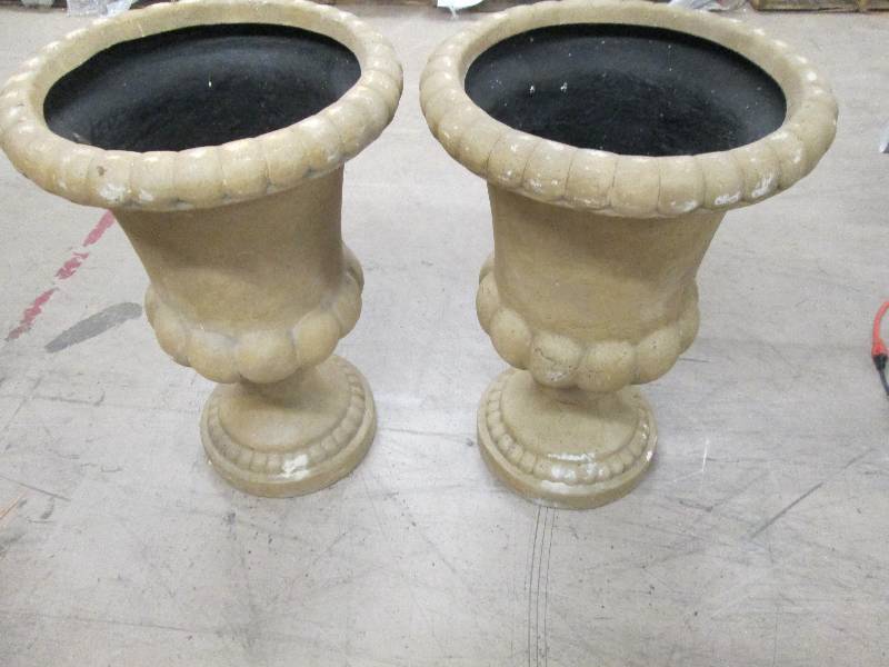 Lot of 2 Large Planters minor damag...