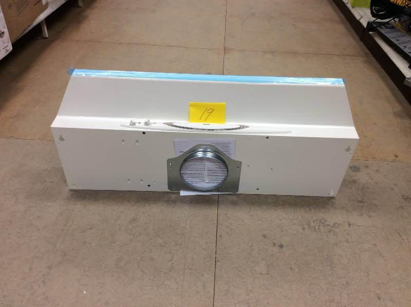 lot 19 image: Broan 42 Range Hood QT242BC