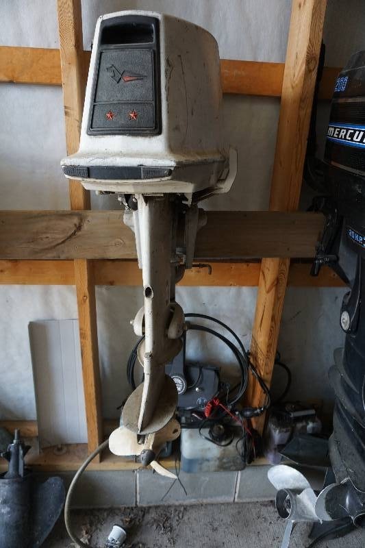 1963 Johnson Sea Horse PD117-M 9 12 hp Outboard Motor