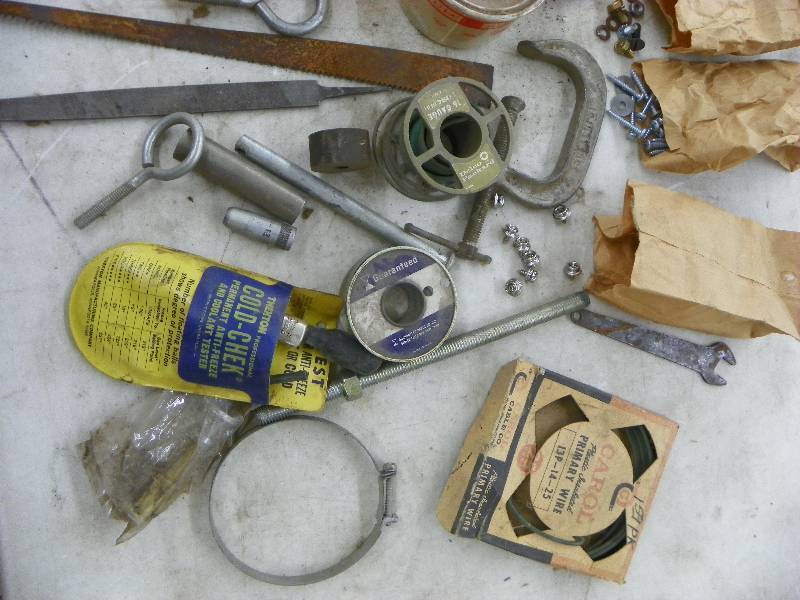 lot 255 image: Misc garage items, hardware and tools