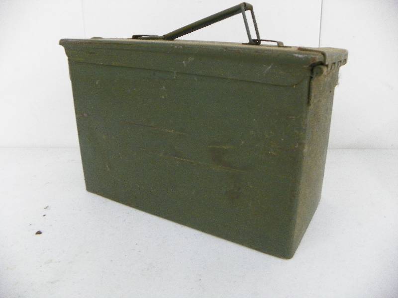lot 414 image: Metal Ammo Box