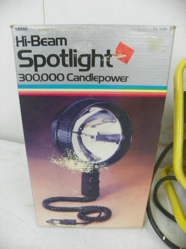 lot 423 image: SPOTLIGHT, WORK LIGHT AND MITER SAW STAND