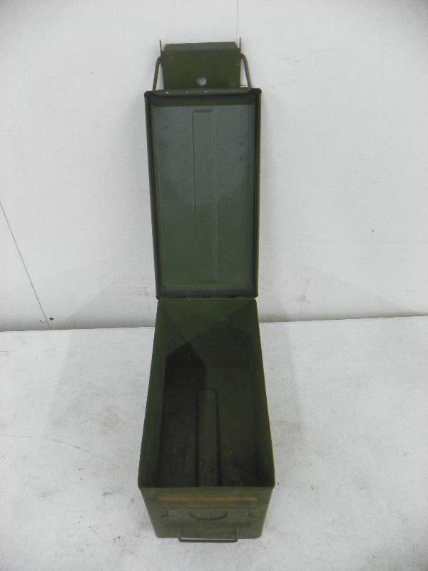 lot 426 image: Metal Ammo Box