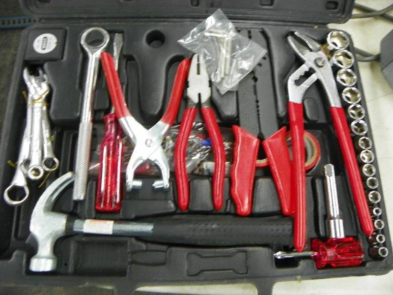 lot 472 image: Multi Piece tool kit