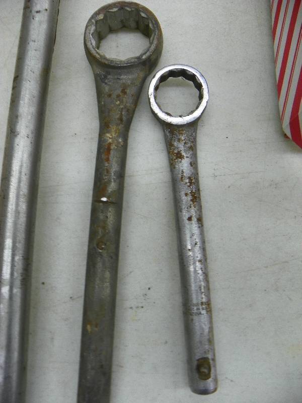 lot 485 image: 2 wrenches and socket wrench
