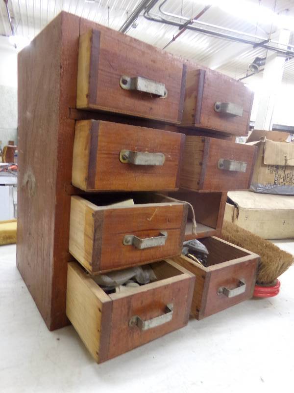 lot 497 image: Hardware storage chest, 7 drawers, missing 1 drawer