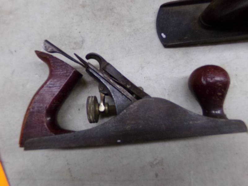 lot 517 image: 3 hand planers