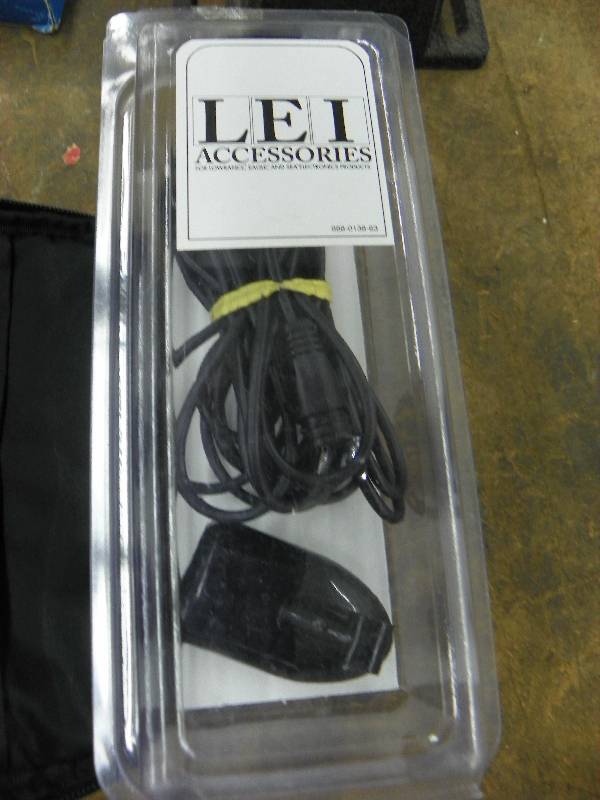 lot 558 image: Meters, small screw drivers and clamp