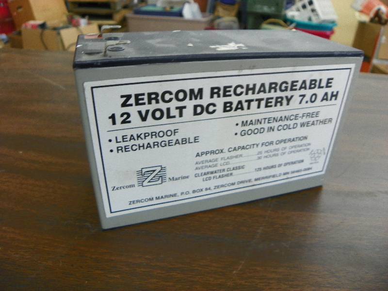 lot 566 image: Small Tools and Zercom Rechargeable 12V Battery