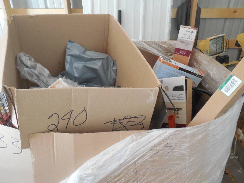 lot 1 image: PALLET LOT OF GENERAL MERCHANDISE AND TOOLS