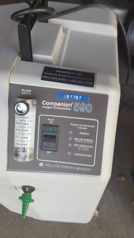 lot 5 image: Companion 590 Oxygen Generator