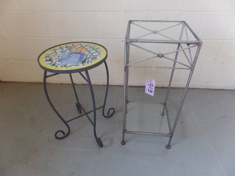ACCENT TABLES