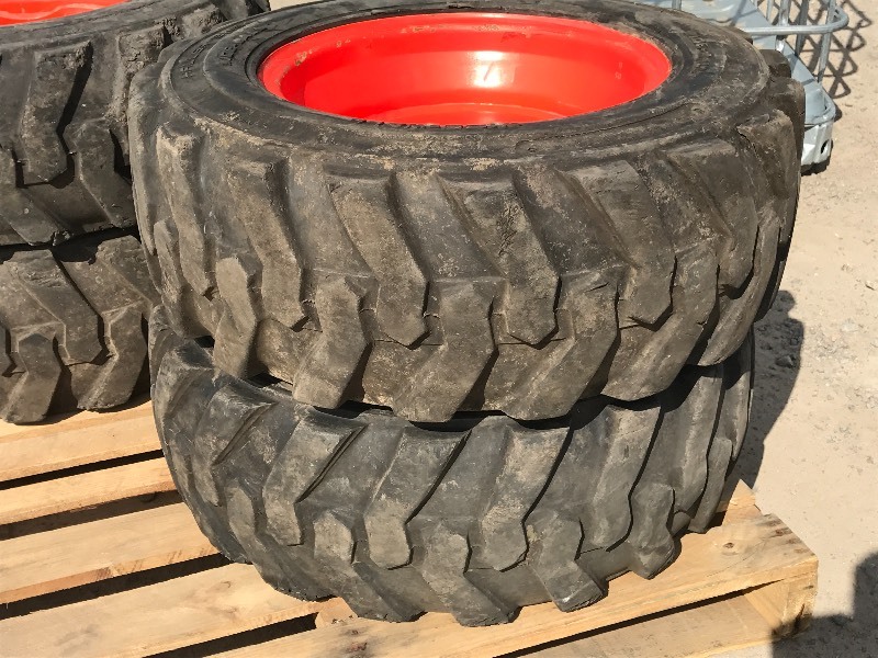lot 5 image: Set Of Bobcat Wheels & Tires