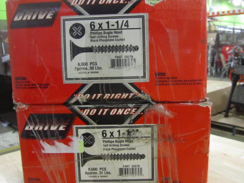 lot 33 image: (2) Drive Straight #6 1 14 phillips bugle head self drilling screws (30lb pack)