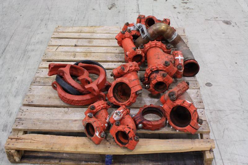 lot 114 image: Large Steel Pipe Fittings