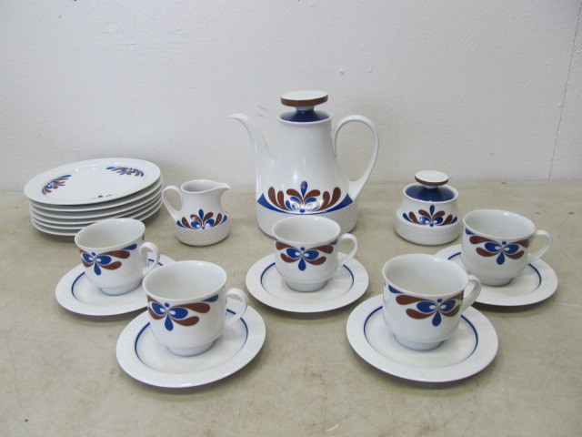 lot 44 image: Vintage German Scherzer Porcelain Tea Service Set