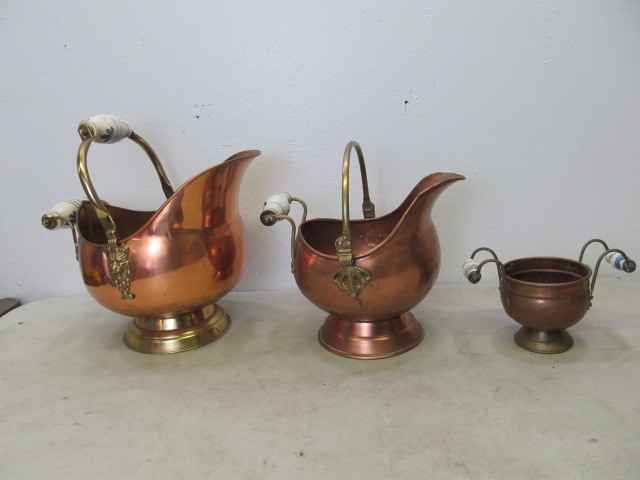 lot 49 image: Set of 3 Vintage Brass Coal Scuttle Pots