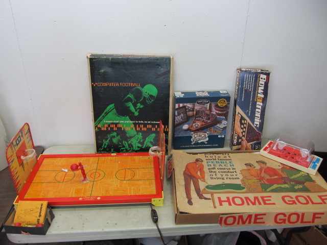 lot 63 image: Lot of Vintage Sports Related Games