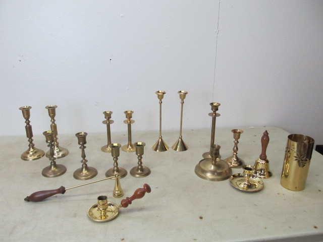 lot 68 image: Lot of Vintage Brass Candlesticks & Holders
