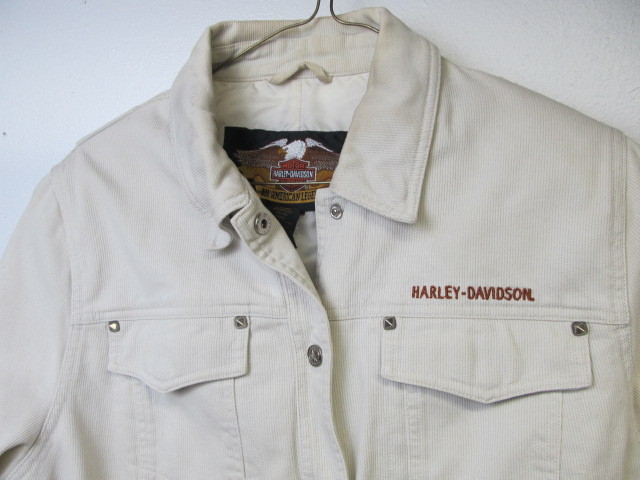 lot 30 image: Retro White Harley Davidson Jacket