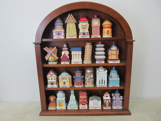 lot 34 image: COMPLETE Set Danbury Mint Spices Of The World 