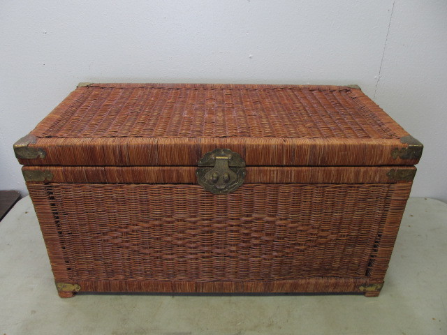 lot 129 image: Wicker Chest wBrass Hardware