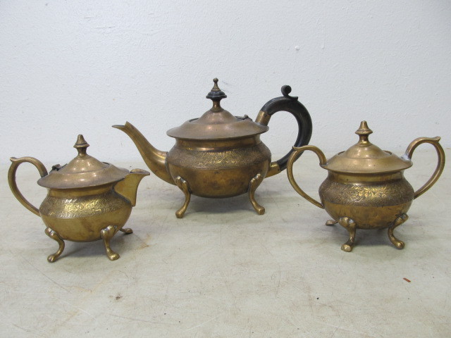 lot 136 image: Vintage Brass Tea Serving Set