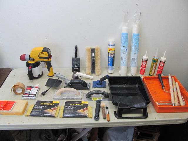 lot 151 image: Lot of Painting & Other Supplies