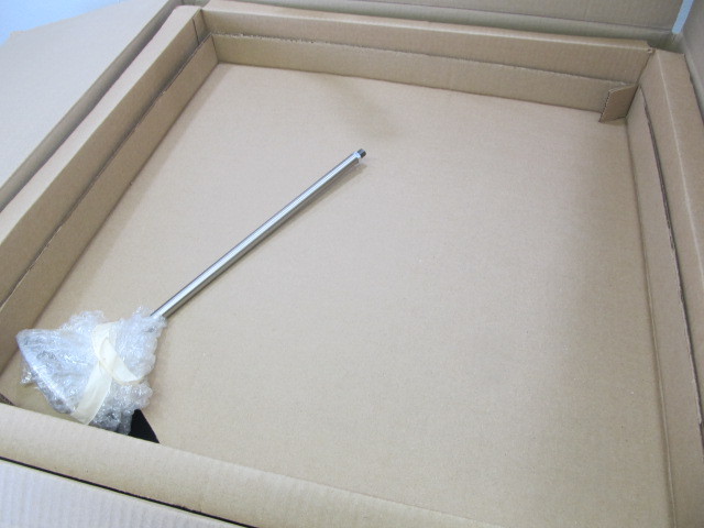 lot 154 image: NEW IN BOX Retail Light Fixture
