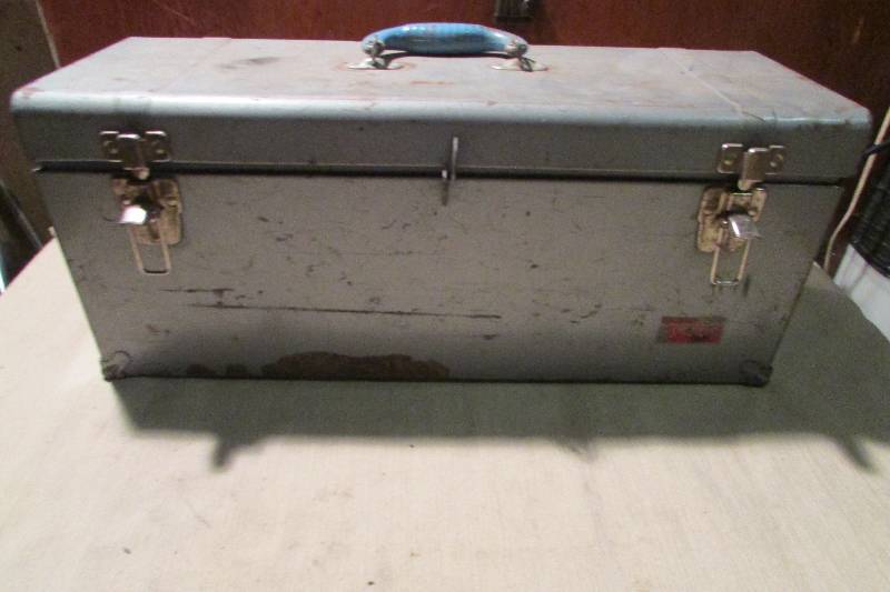 Large Tool Box wcontents