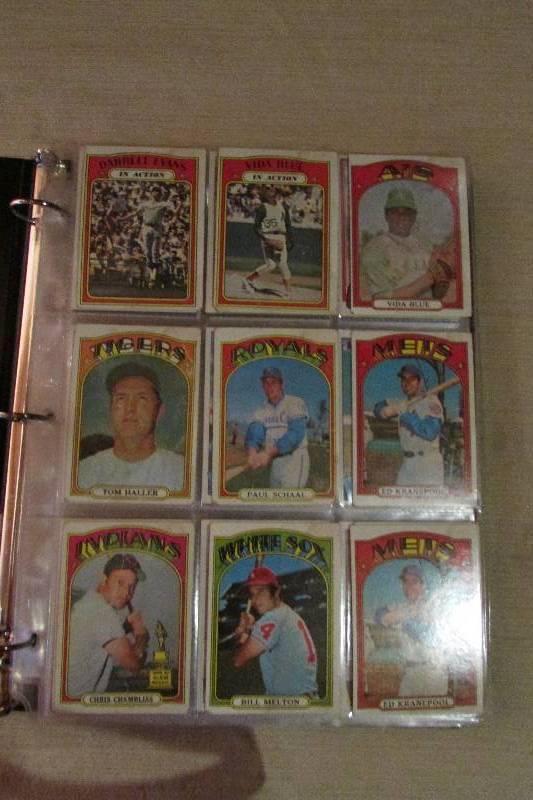 Assortment of Baseball Cards